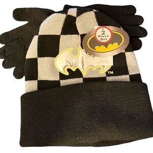 NWT Kids Batman Beanie and Gloves Set Black White Checkered Bat Symbol